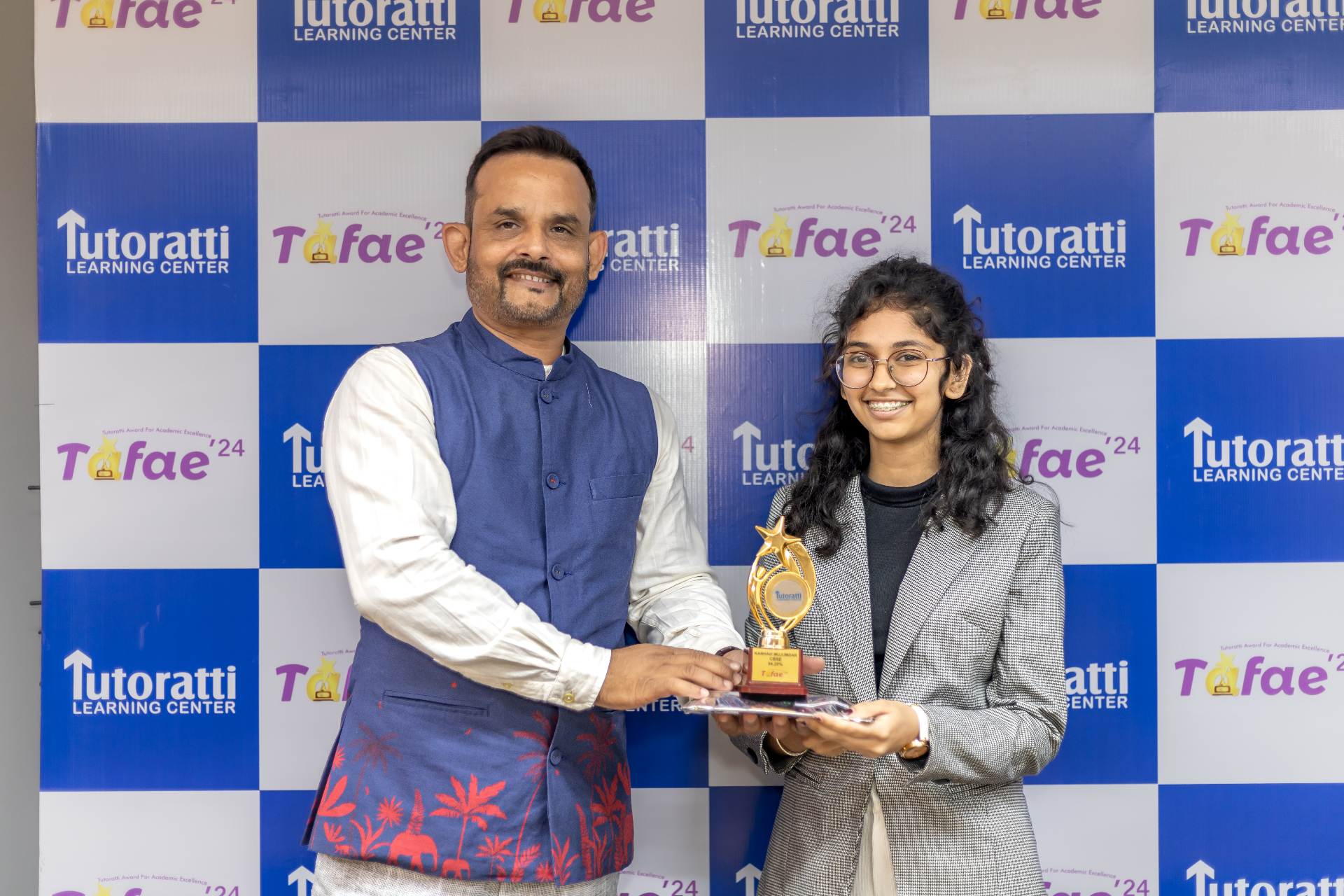 Kanhavi Mujumdar - SSC Topper